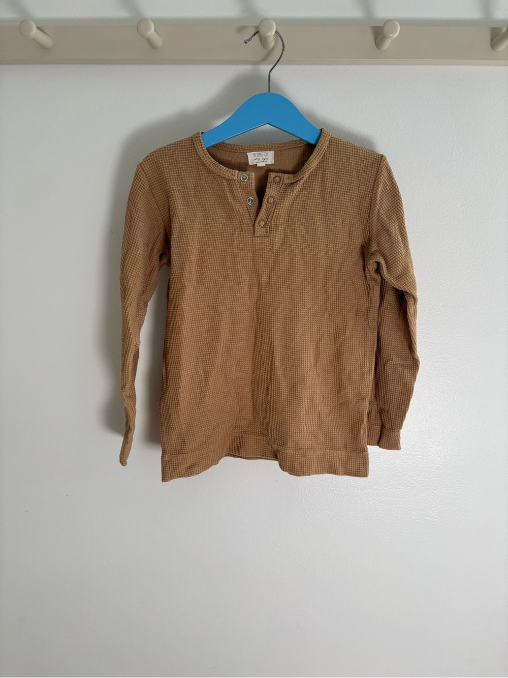 The Simple Folk Long-Sleeve Waffle Henley Top - Tan